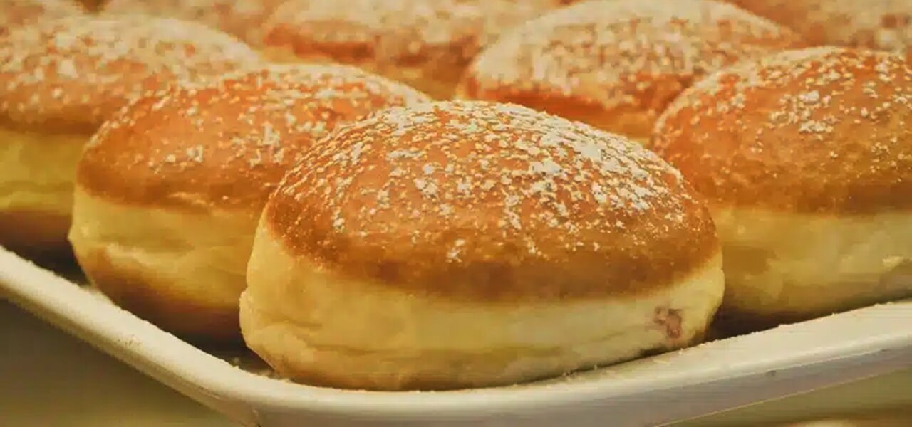 A nagymamám titka, amit eddig nem árult el: így lesz a fánk szalagos és pillekönnyű