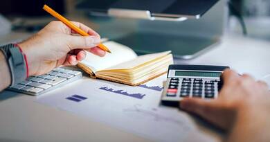 Megfordult a magyarok fejében valami: kiderült, mit tesznek most a pénzükkel az év végi hajrában