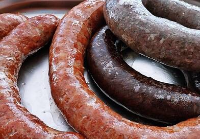 A nagymamám 50 éves receptje: így nem durran szét a hurka-kolbász sütés közben