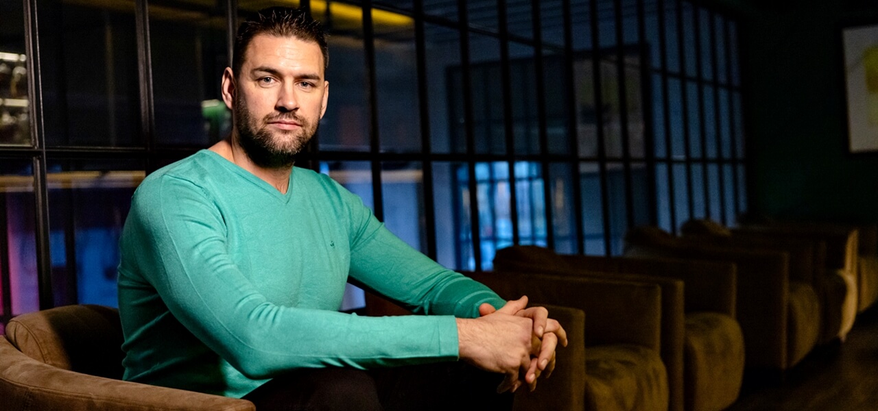 Kucsera Gábor olyat tett, amitől minden szülő meghatódik – így segít a súlyosan beteg gyerekeknek!