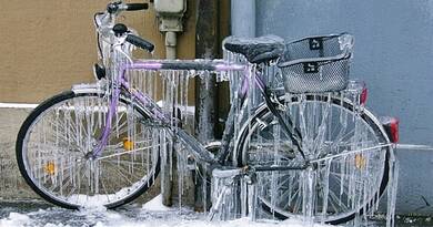 Órákon belül itt az ÓNOS ESŐ! Jégpáncéllá válik minden