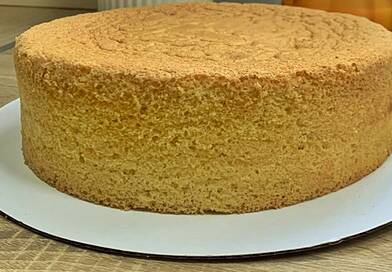 Ezt a piskótareceptet mindenki imádja: mindig habkönnyű, hatalmasra nő és sosem esik össze