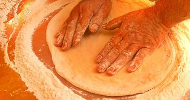 Gyors és egyszerű kelesztés nélküli pizza tészta recept