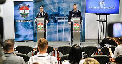 Drograzziát tartott a rendőrség a belvárosban: több embert is előállítottak