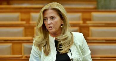 Selmeczi Gabriella nagy bejelentést tett!állítja, teljesen átformálták a nyugdíjrendszer alapjait!