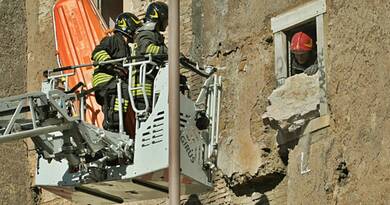Nem tudták megmenteni – tizenkét órán át harcoltak a romok alatt rekedt munkás életéért
