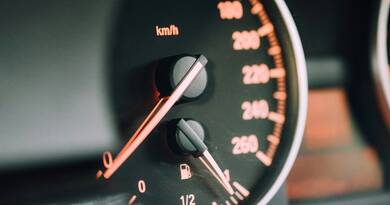 Felismerhetetlenné válik a magyar autópiac a következő hónapokban: ami eddig csak halk kopogtatás volt a távol-keleti gyártók részéről, az mostanra teljes pályás letámadássá vált.