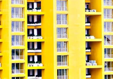 Aki tudja, hol keresse, milliókat spórol: 40%-kal olcsóbb lakások árasztották el a piacot.