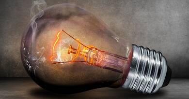 Gyakoriak az áramszünetek.