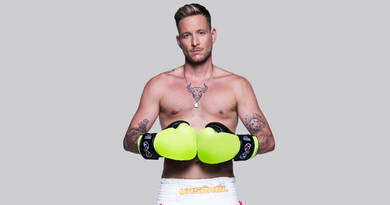 A Hell Boxing Kings gálán elszabadultak az indulatok: Istenes Bence bebizonyította, hogy műsorvezetőből vérbeli profi bokszolóvá érett.