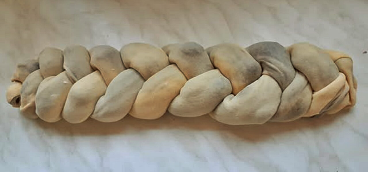 A kalács, ami mindenkit meglep: ettől a nagymama-trükktől lesz ellenállhatatlanul foszlós