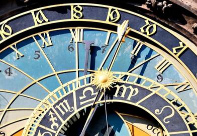 Friss napi horoszkóp 2025. december 19. péntekre. Tudd meg, mit üzennek a csillagok a szerelemről, pénzről és karrierről közvetlenül az ünnepek előtt! Részletes előrejelzés minden csillagjegynek.