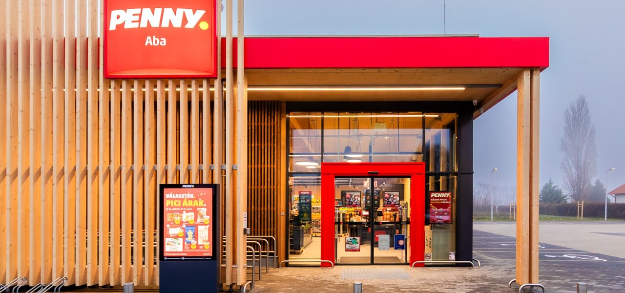 Abán nyitotta meg az ország első tisztán fa szerkezetű üzletét a PENNY.