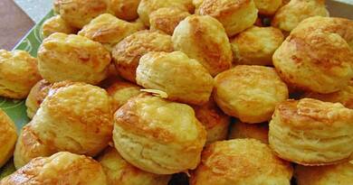 Ez a legomlósabb sajtos pogácsa receptje, napokig puha marad