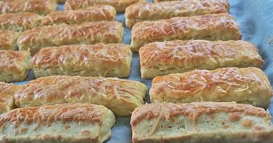 Ez a sajtos rúd pillanatok alatt eltűnik a tányérról: garantáltan függőséget okoz