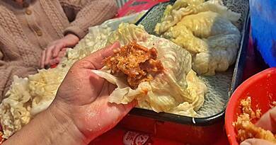 Így készül a tökéletes töltött káposzta otthon