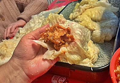 Így készül a tökéletes töltött káposzta otthon