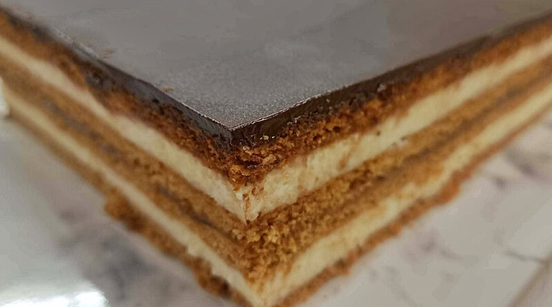 A régi idők kedvence újra hódít: a Zsuzsi sütemény, amit mindenki imád