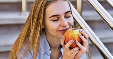 Napi egy alma: 3 tudományosan igazolt hatás a testedre (2026)