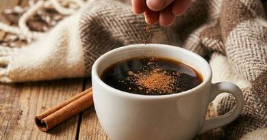 Ezt az egy fűszert add a kávédhoz, és felpörgeti az anyagcseréd: íme, a reggeli rutin, ami mindent megváltoztat