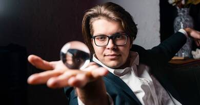 Heti karrier horoszkóp 2026. január 5-11: január 7-én olyan történhet, ami alapjaiban írja át a karrieredet