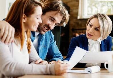 Személyi kölcsön feltételek 2026: Minimum jövedelem a bankoknál (Lista)