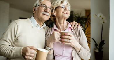 Nyugdíj 2026: 13. és 14. havi kifizetések, emelés és új valorizációs szorzók.