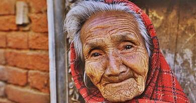 Több tízezer forint maradhat a zsebben: 5 rejtett nyugdíjas kedvezmény.