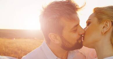 Hétvégi szerelmi horoszkóp 2026. február 28. - március 1.: Megérkezett az év eddigi legintenzívebb jóslata