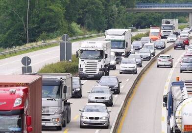 Pillanatok alatt elszállt az olajár a háború miatt: ennyit fizetünk keddtől a benzinkutakon