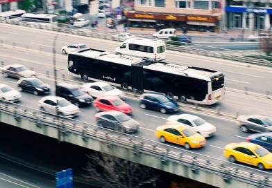 Horror a benzinkutakon: drágul a benzin és a gázolaj, keddtől újabb pofon jön az autósoknak