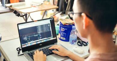 Diákmunka 2026: Lehullt a lepel a pofátlan elvárásokról! Tapasztalatot kérnek ott, ahol éppen tanulni kellene