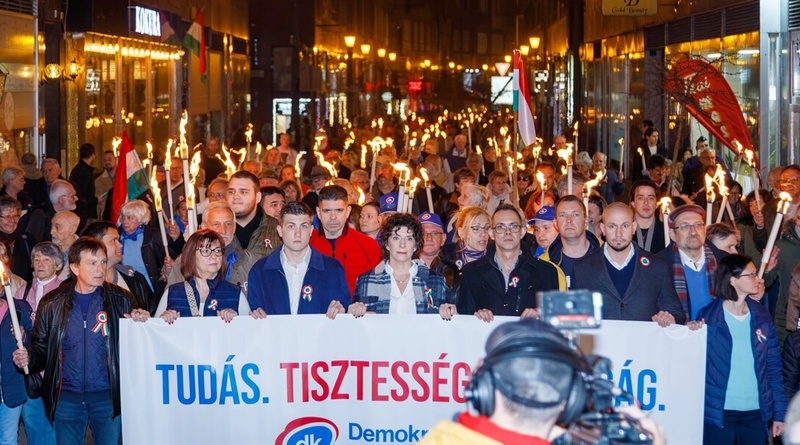 Vége a bujkálásnak? Dobrev Klára brutális felszólítást küldött a miniszterelnöknek, mindenki a választ várja