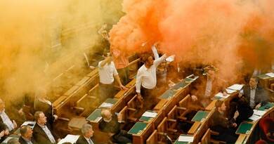 Kitálalt a Momentum politikusa: Titokban indítottak nyomozást Hadházy és Bedő ellen? Durva vádak láttak napvilágot