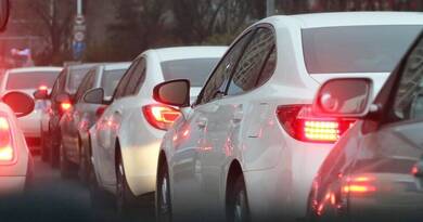 Hatalmas fordulat jött, tömegek rohanják meg a használt autókat