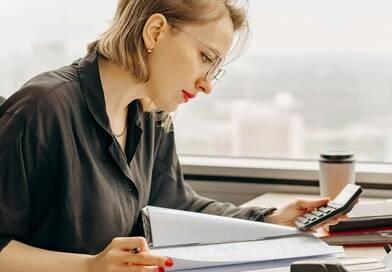 Megdöbbentő, mennyi pénzt égetnek el feleslegesen a magyar cégek - itt a lista a legdurvább hibákról