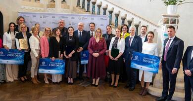 Megvannak Magyarország legjobb kórházai, milliókat érő díjat osztottak ki a győzteseknek