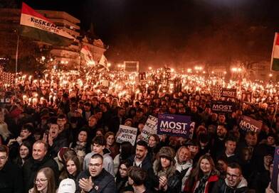 Magyar Péter szerint földbe állt Orbán turnéja, Kecskeméten olyat láttak, amit eddig soha