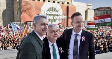 Orbán Viktor: „Választanunk kell, ki alakítson kormányt: én vagy Zelenszkij”