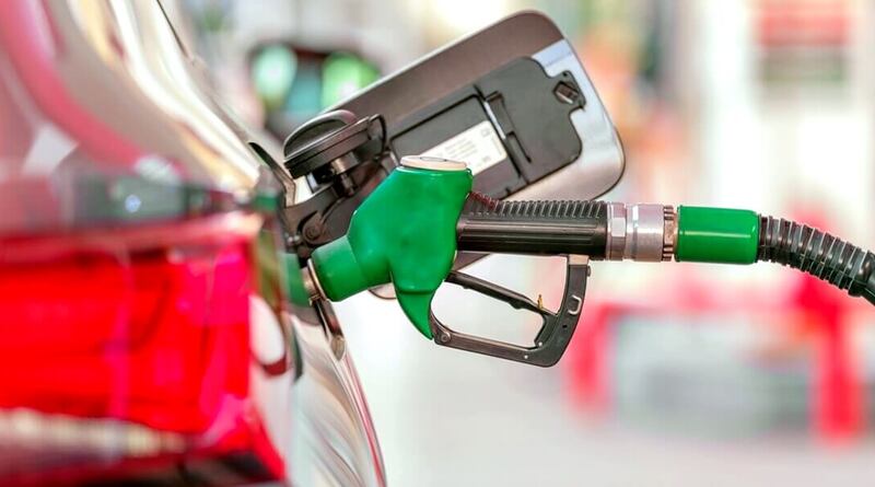 Még ma este rohanjon a kútra! Brutális drágulás vágja földhöz a magyar autósokat pénteken