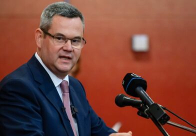 Hivatalos: Megvan a garancia az egészségügyi béremelés folytatására – Ezt írták alá Takács Péterék