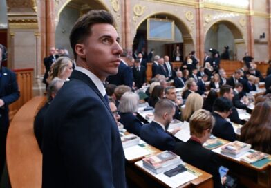 Radnai Márk tiszta vizet öntött a pohárba