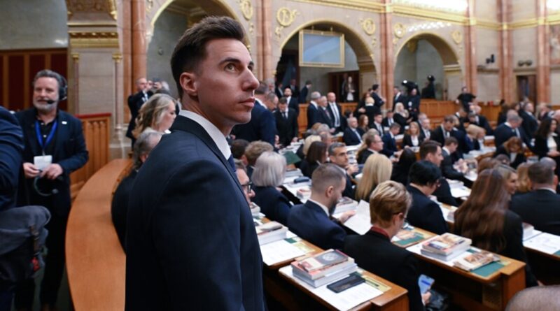 Radnai Márk tiszta vizet öntött a pohárba