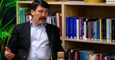 Áder János szerint alkotmányellenesen akarják elmozdítani Sulyok Tamást