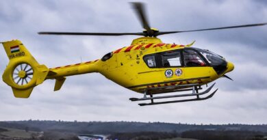 Súlyos baleset az M1-esen: mentőhelikopter érkezett, kilométeres torlódás alakult ki