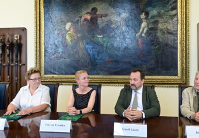 Élvonalban a cívisváros, különleges tanszéket hoz létre a Debreceni Egyetem