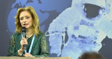 Ferencz Orsolya nagy bejelentést tett, a volt űrbiztos nem adja fel