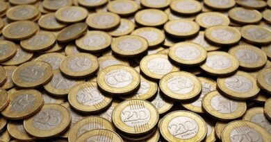 Erősödött a forint a főbb devizákkal szemben szerda reggel