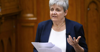 Meglepő adat derült ki: tízből csaknem két kisgyermek fejlődési nehézséggel küzd, új lépéseket jelentett be a miniszter