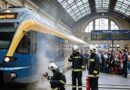 Füstölő szerelvény a Keleti pályaudvaron: négyszáz utasnak kellett leszállnia a vonatról